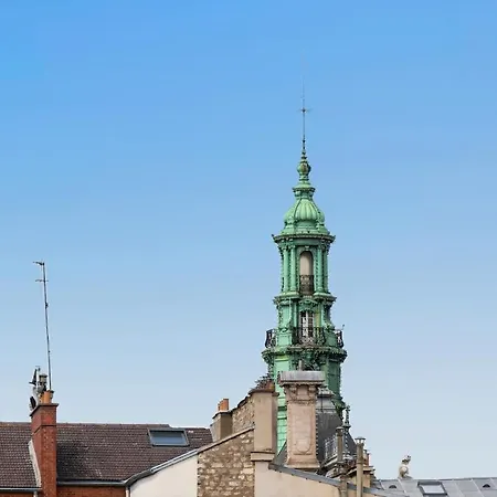Apartment Mobility Lease Modern 1 Bedroom Parisian Charm